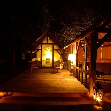 Bed and Breakfast Les Demeures De Marie Pace  Экстерьер фото